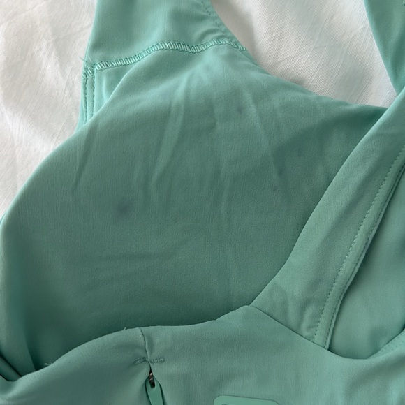 Lululemon Stash It bra, royal mint, size 8 - Picture 13 of 13